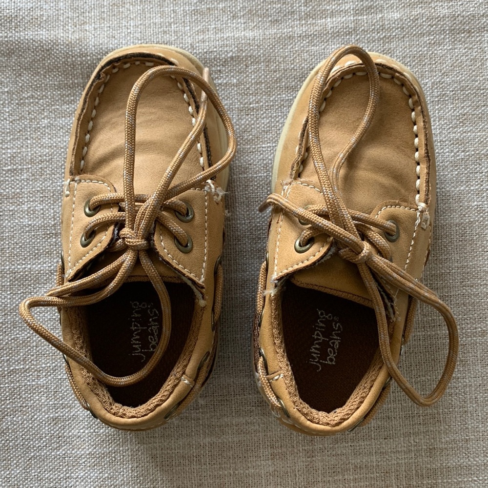 Toddler Boat Shoes (size 6)